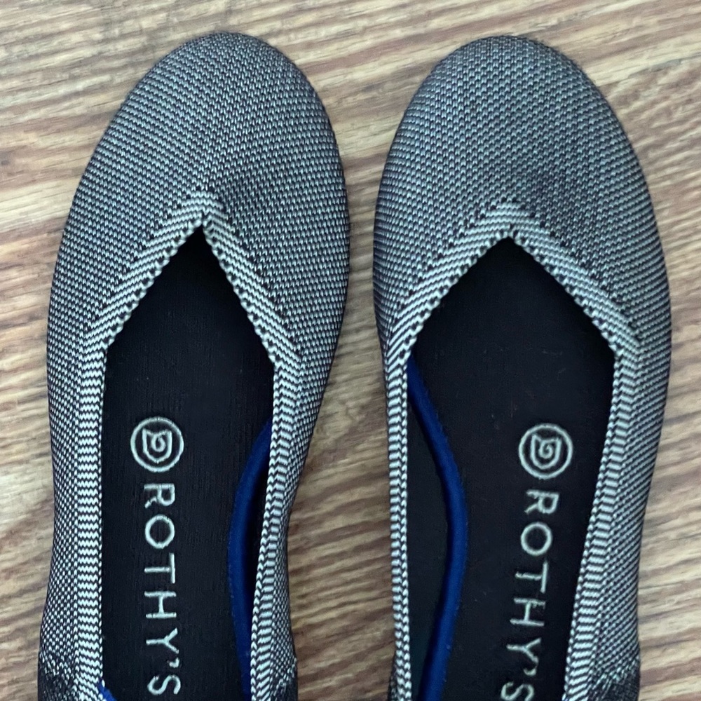 ROTHYS Flats Charcoal color 6.5 NEVER WORN!